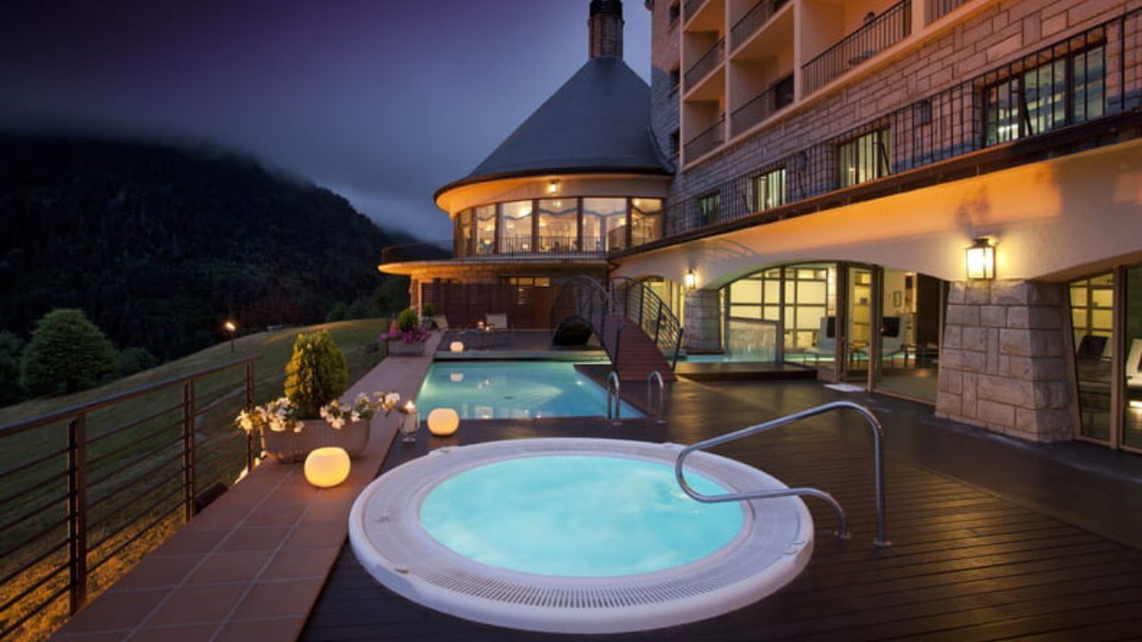 lodge pesca parador viella Fly Fishing Lodges in Spain